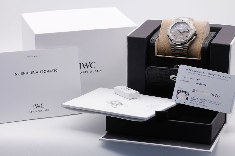 IWC Ingenieur IW328904 Image 5